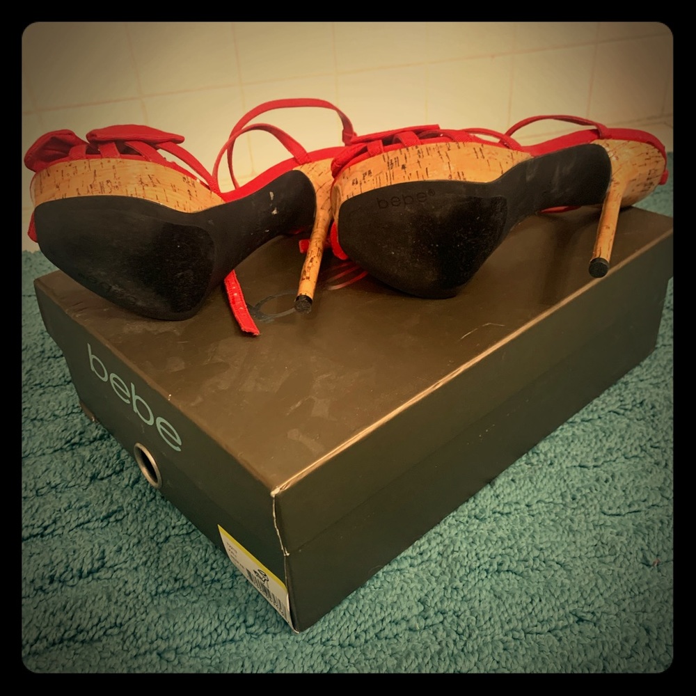 BEBE PIN UP HEELS